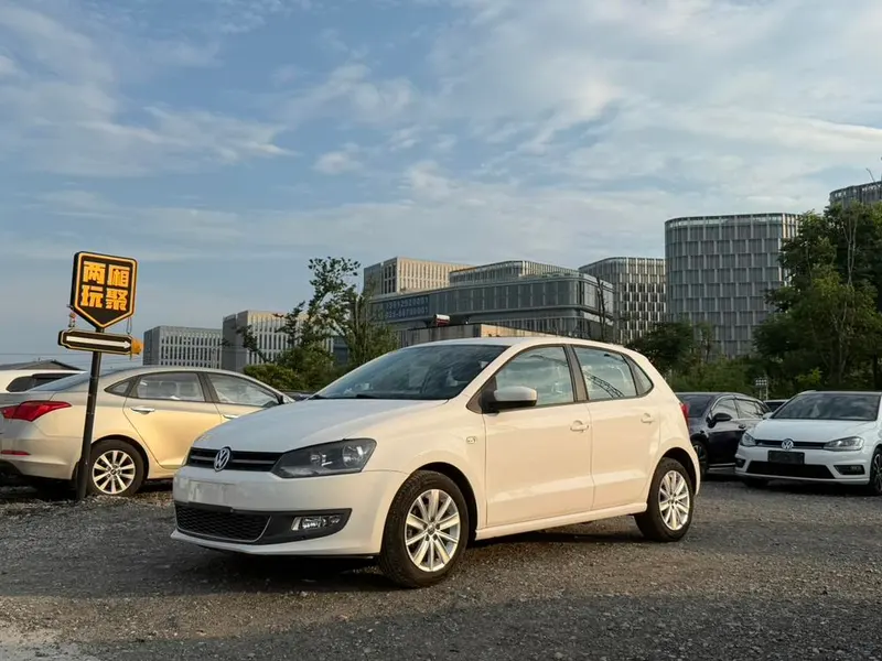 Volkswagen Polo, 2013