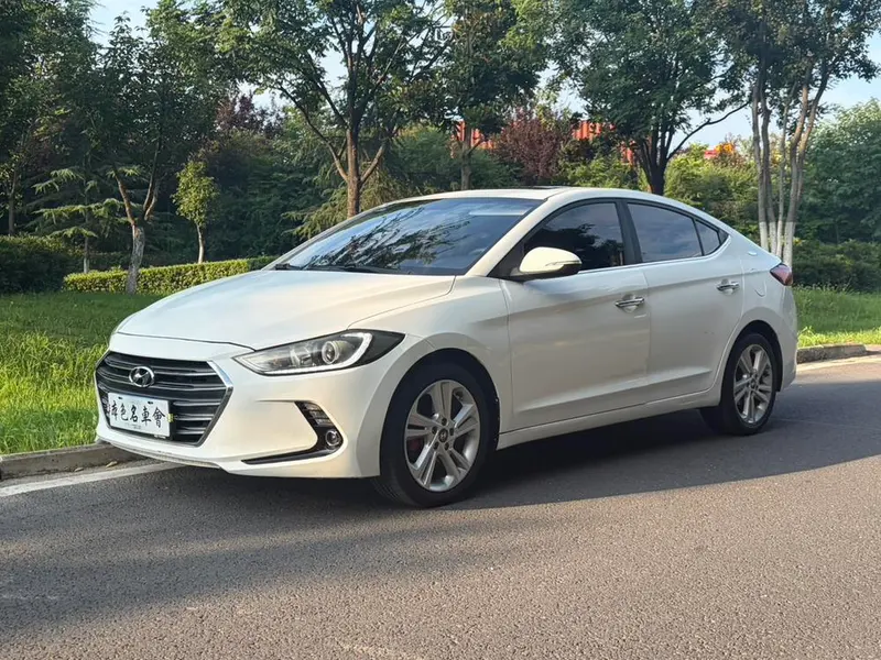 Hyundai Elantra Lingdong, 2016