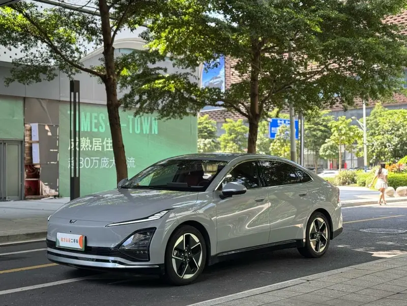 Wuling Starlight EV, 2024