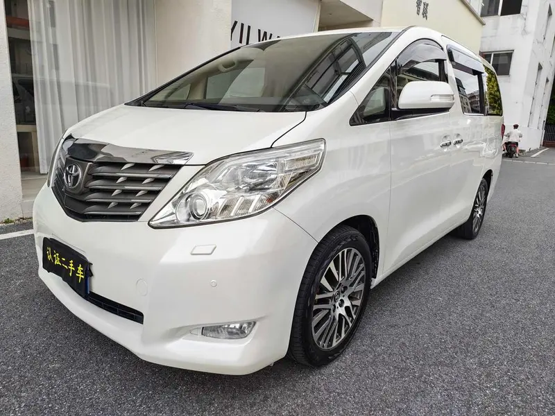 Toyota Alphard, 2011