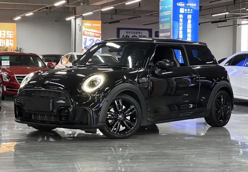 MINI MINI, 2022