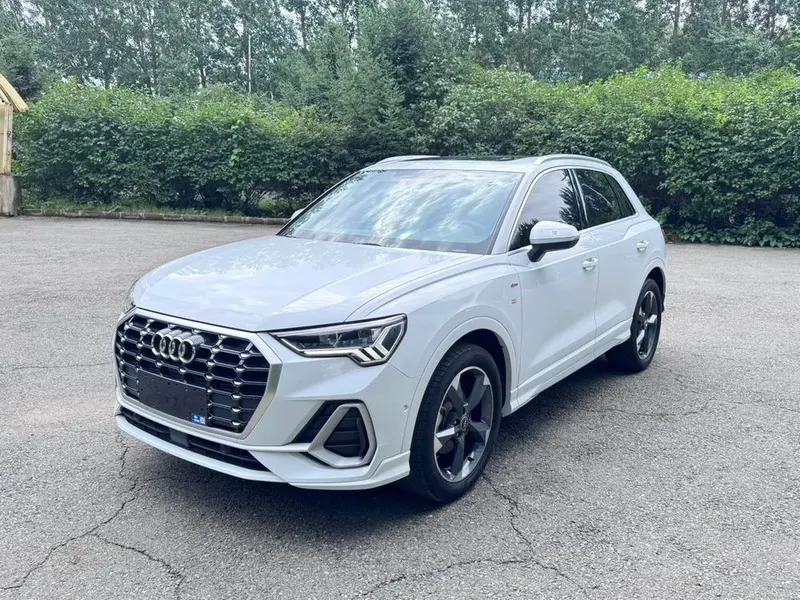 Audi Q3, 2022