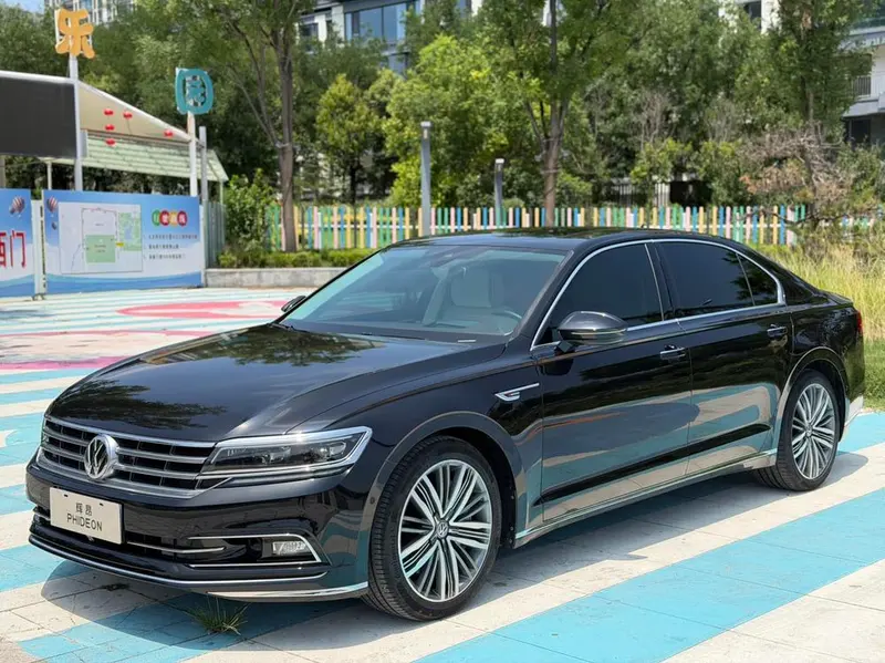 Volkswagen Phideon, 2016