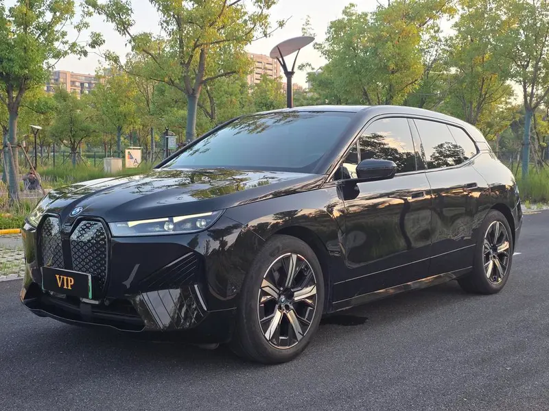 BMW iX, 2022