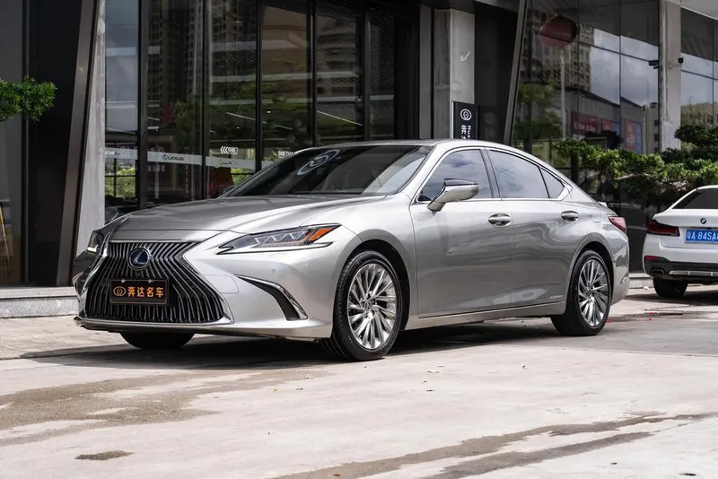 Lexus ES, 2018