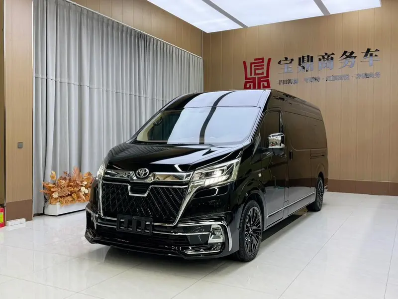 Toyota Hiace, 2024