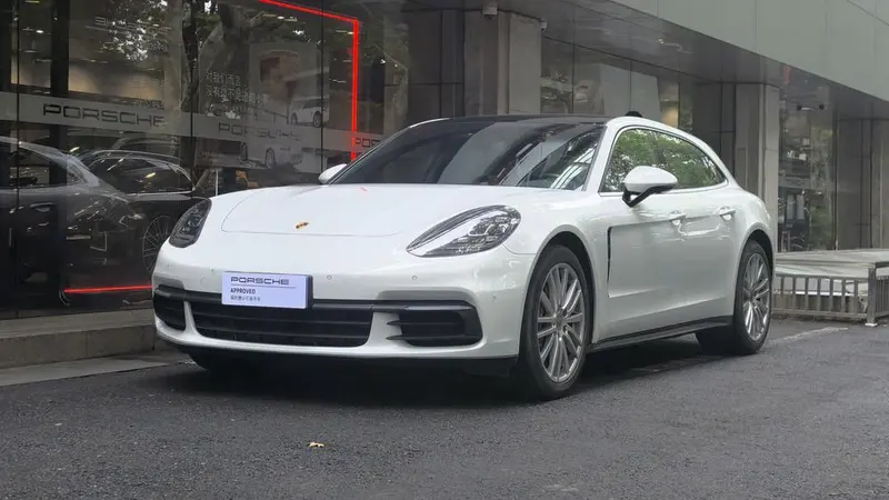 Porsche Panamera, 2017
