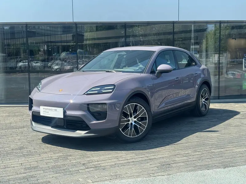 Porsche Macan EV, 2024