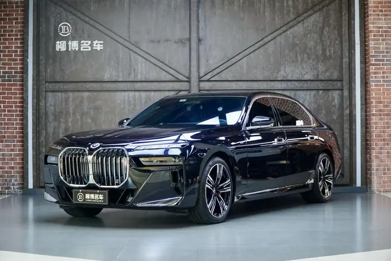 BMW 7-Series, 2023