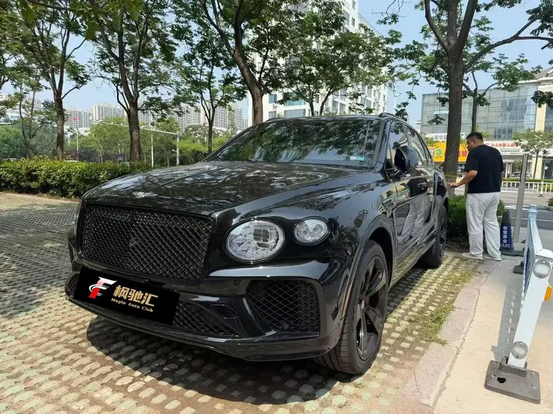 Bentley Bentayga, 2021