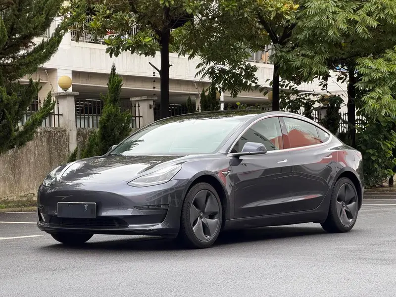 Tesla Model 3, 2020