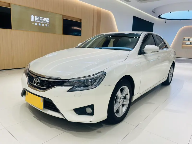 Toyota Reiz, 2013
