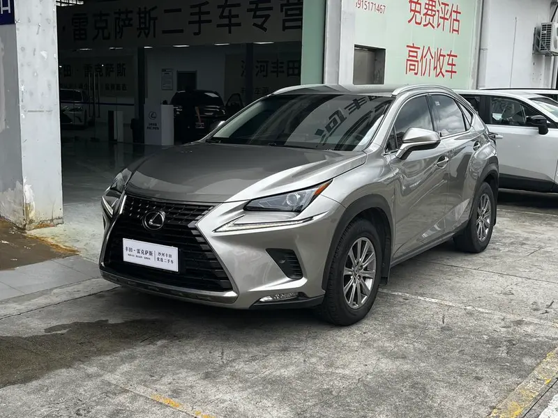 Lexus NX, 2018