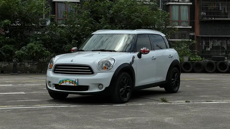 MINI COUNTRYMAN, 2011