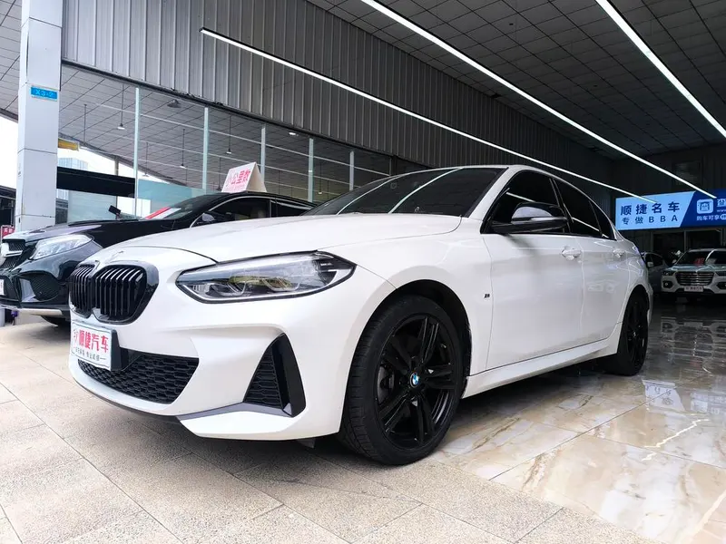 BMW 1-Series, 2021