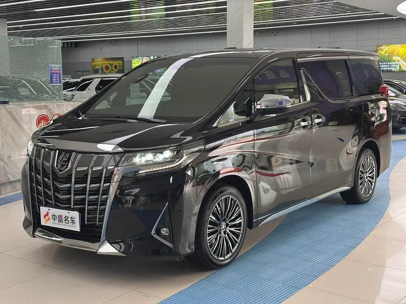 Toyota Alphard, 2022