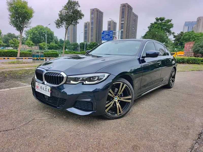 BMW 3-Series, 2021
