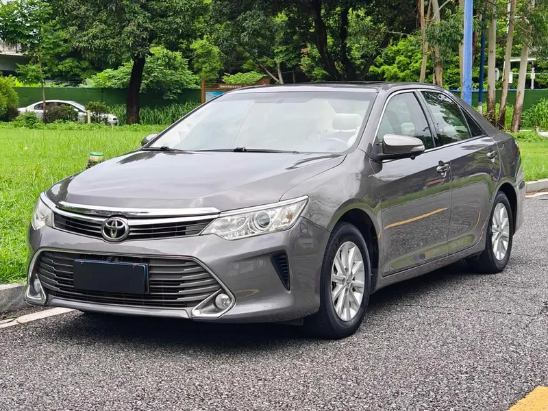 Toyota Camry, 2015