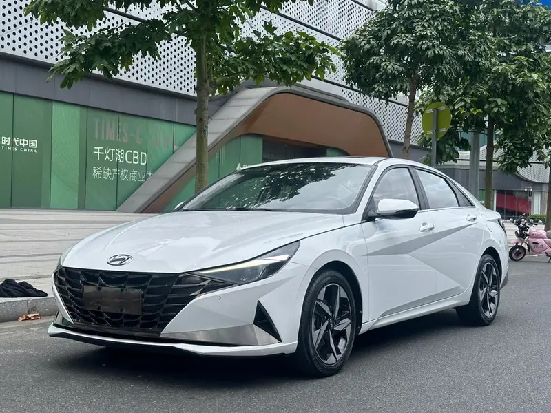 Hyundai Elantra, 2021