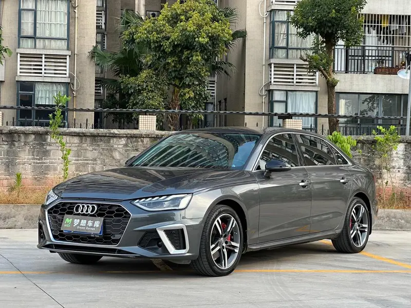 Audi A4L, 2020