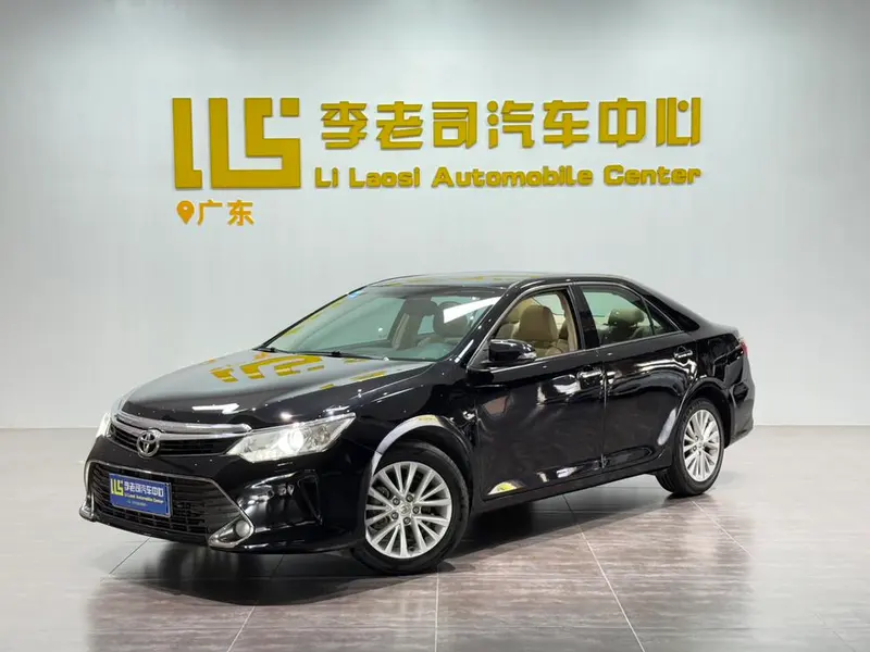 Toyota Camry, 2015