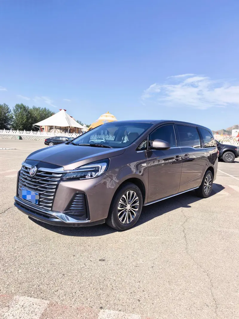 Buick GL8, 2022