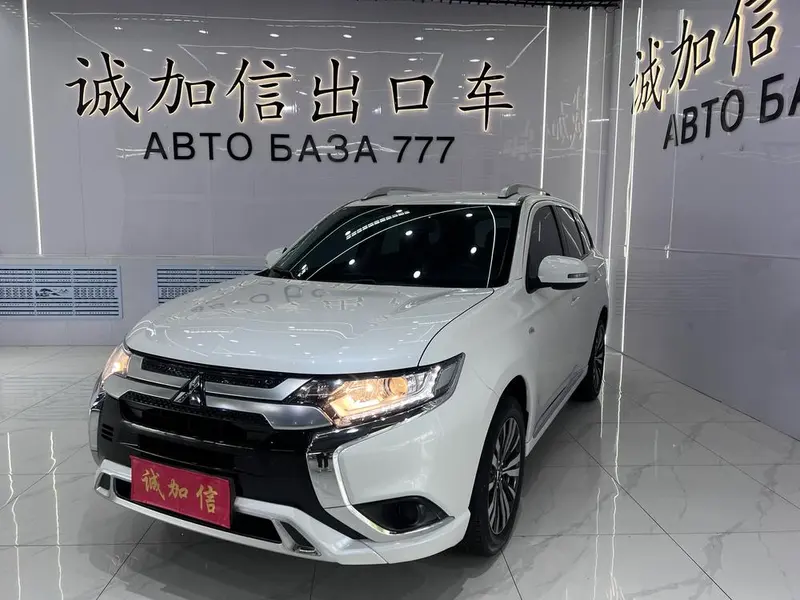 Mitsubishi Outlander, 2021