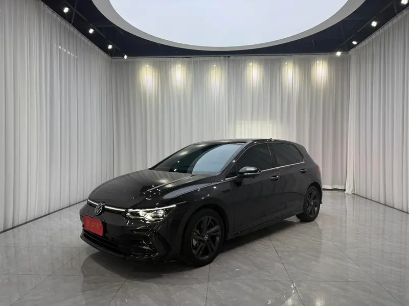 Volkswagen Golf, 2023