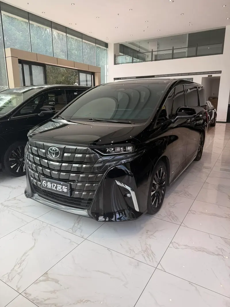 Toyota Alphard, 2023