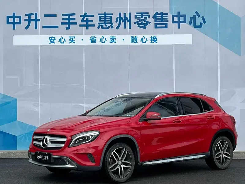 Mercedes-Benz GLA, 2015