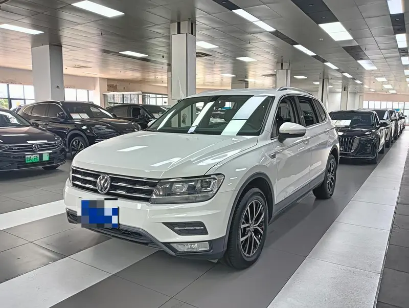 Volkswagen Tiguan L, 2018