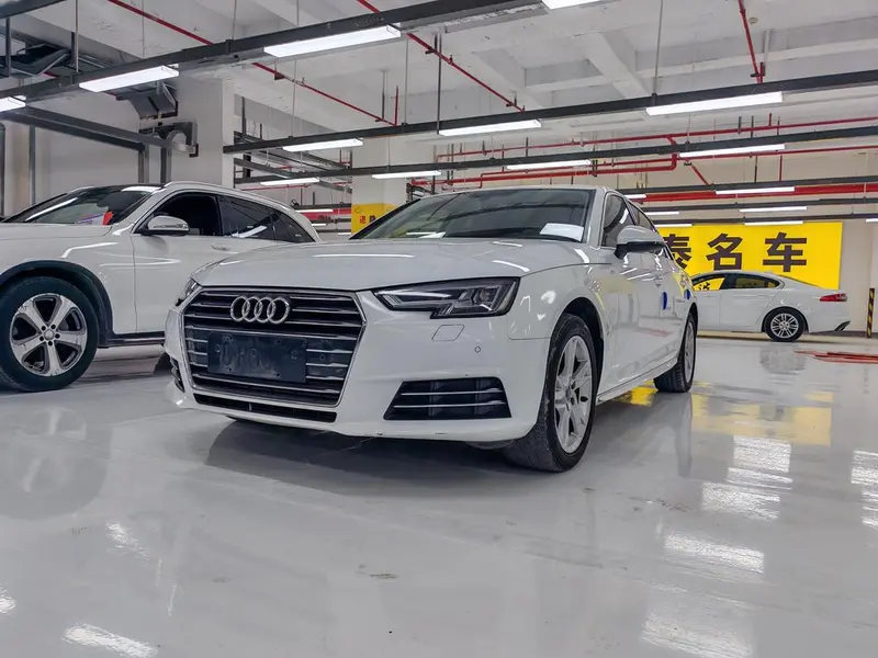 Audi A4L, 2017