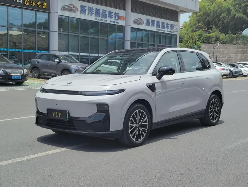 Leapmotor B10, 2025