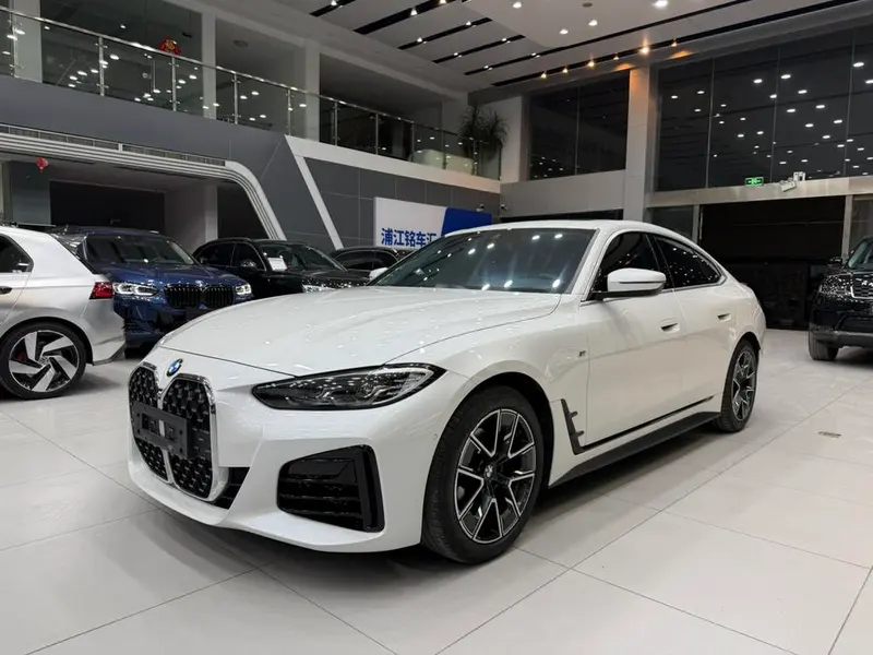 BMW 4-Series, 2022