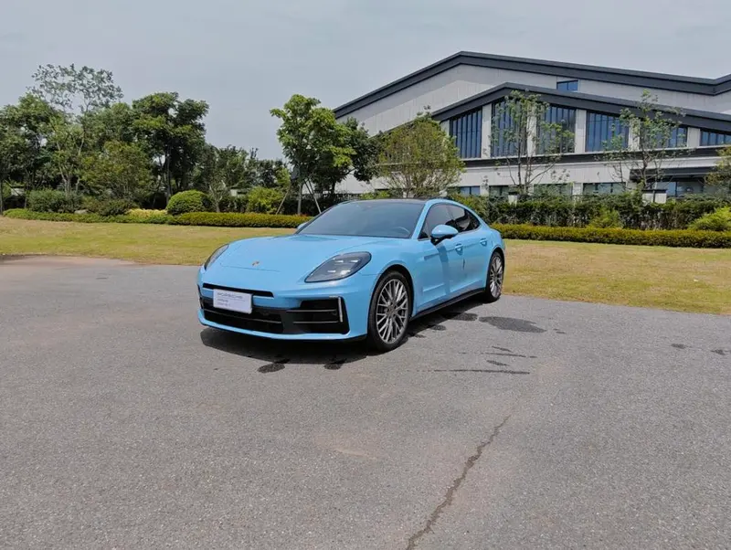 Porsche Panamera, 2024