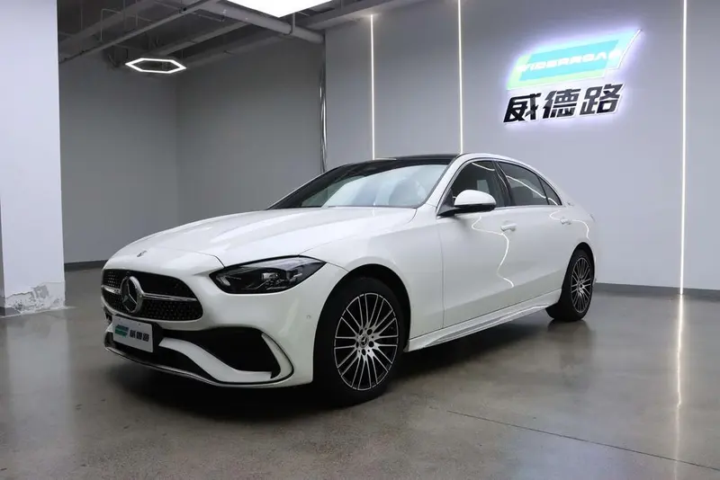 Mercedes-Benz C-Class, 2024