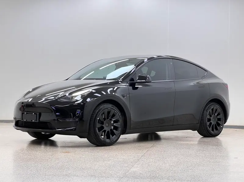 Tesla Model Y, 2021