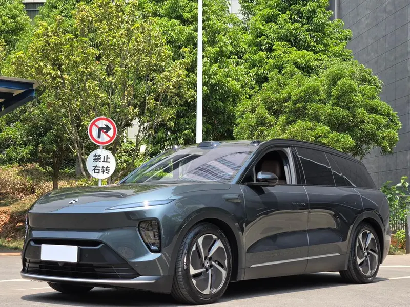 NIO ES8, 2024