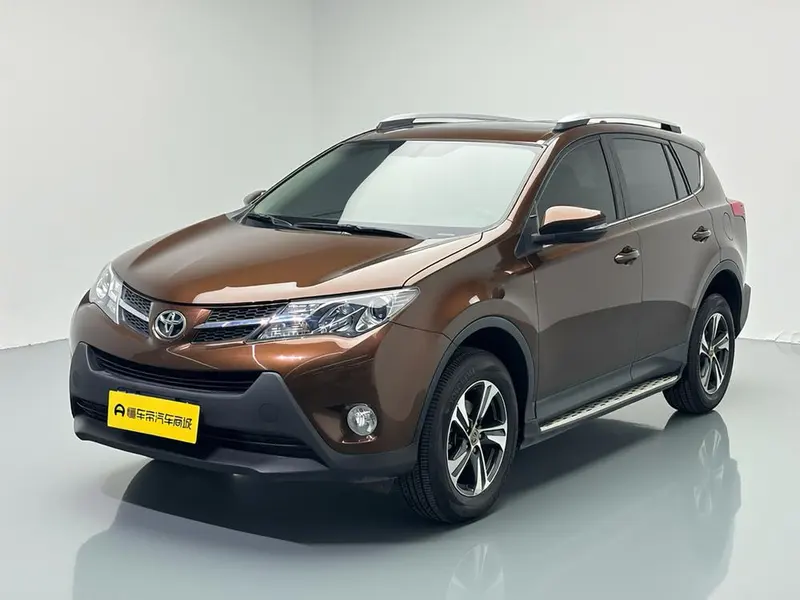 Toyota RAV4, 2015