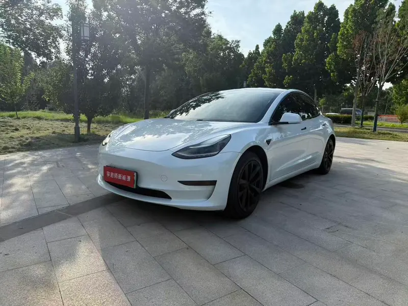 Tesla Model 3, 2020