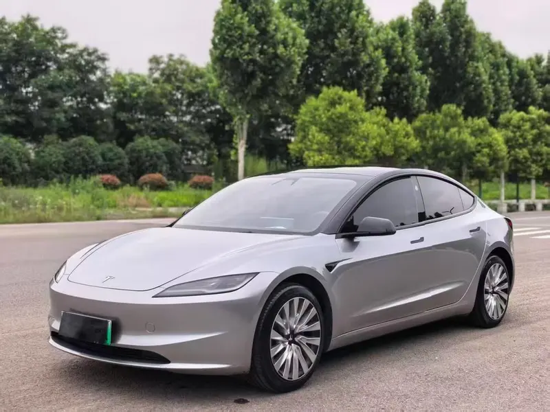 Tesla Model 3, 2023