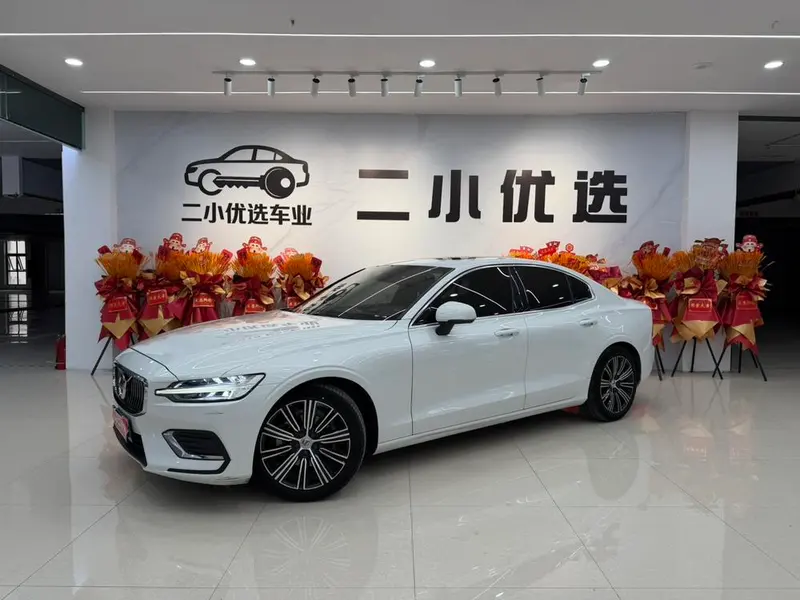 Volvo S60, 2022