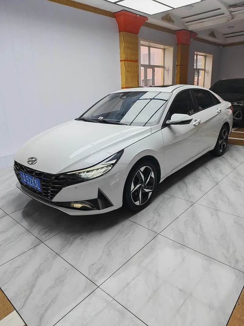 Hyundai Elantra, 2021