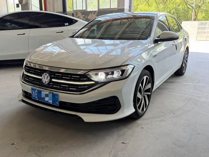 Volkswagen Sagitar, 2023
