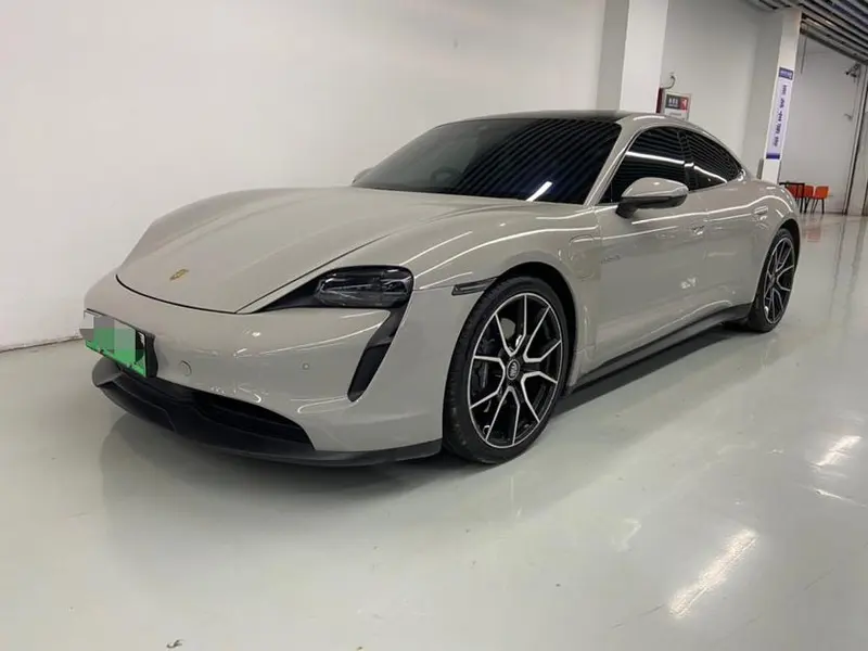 Porsche Taycan, 2022