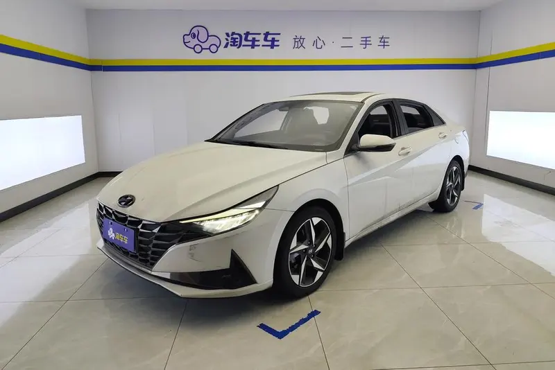Hyundai Elantra, 2021