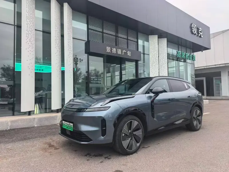 Lynk & Co 08 EM-P, 2023