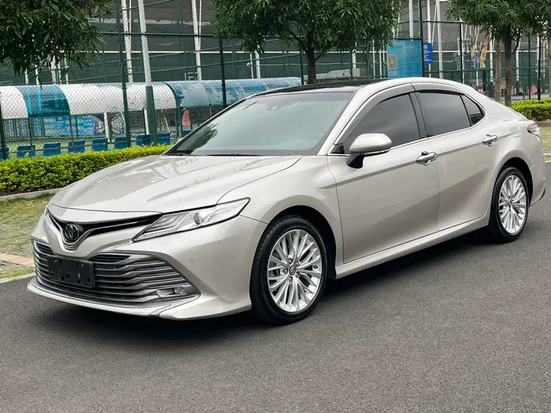 Toyota Camry, 2019