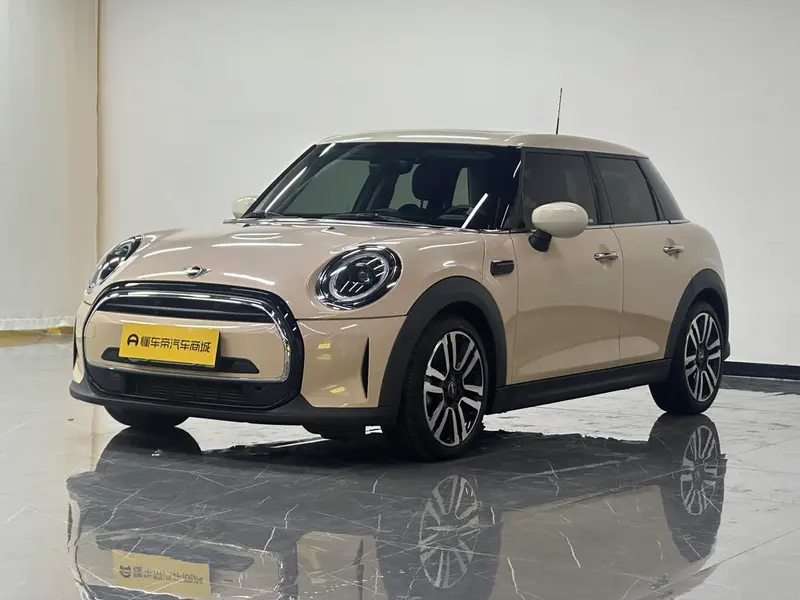 MINI MINI, 2022