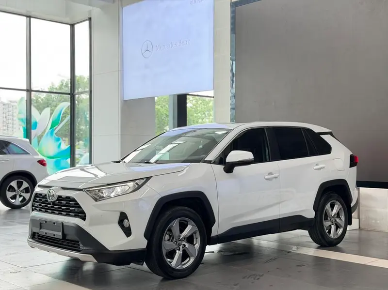 Toyota RAV4, 2022